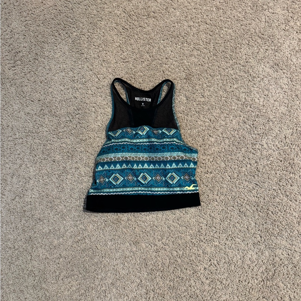 Hollister Women's Cali Sport Teal and Black Patterned Crop Top